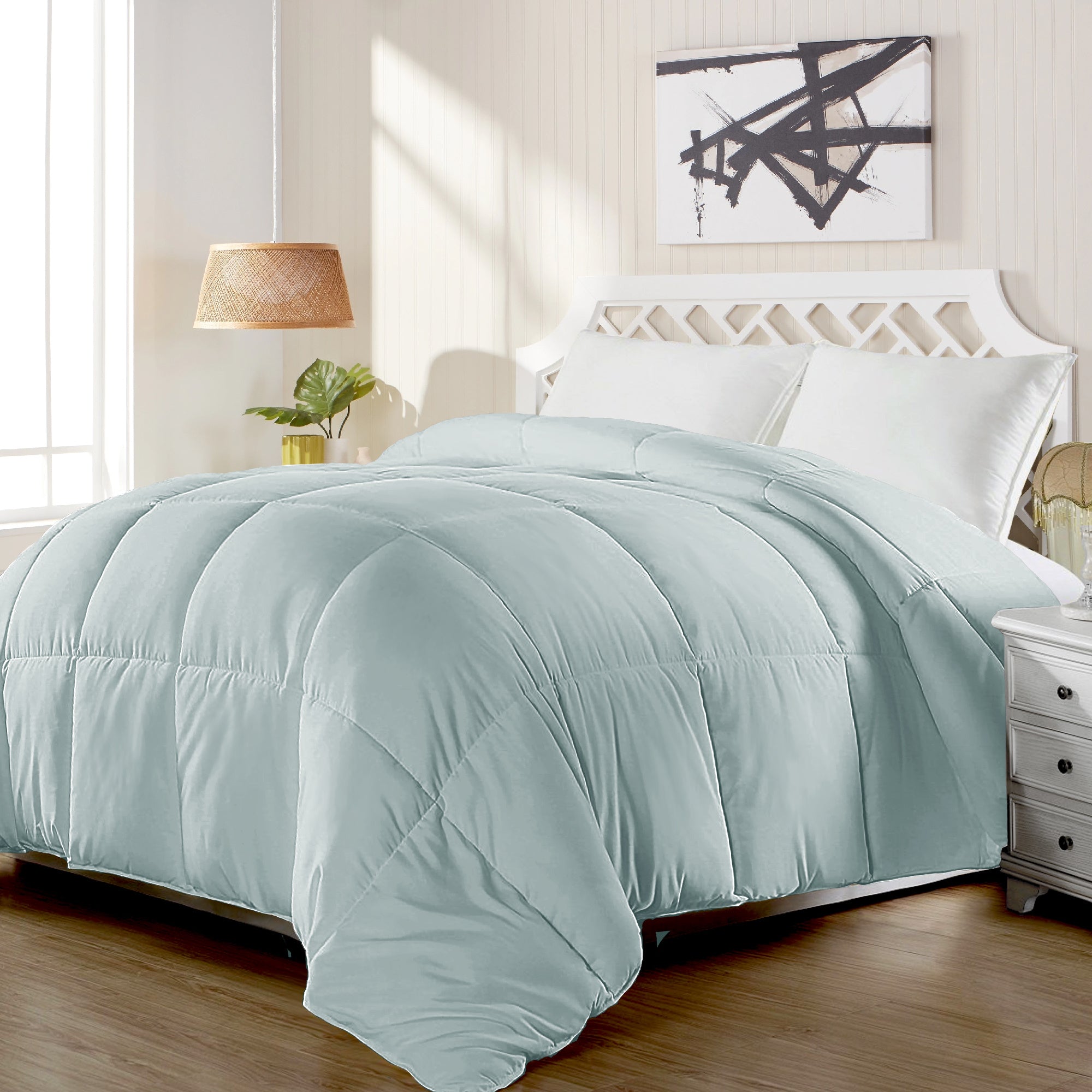 Hotel Grand Feather Down Comforter Queen\u002FKing Size, Corner Tabs, 240 Thread Count, Super Soft 100% Cotton Cover Down Duvet Insert Light Blue Color