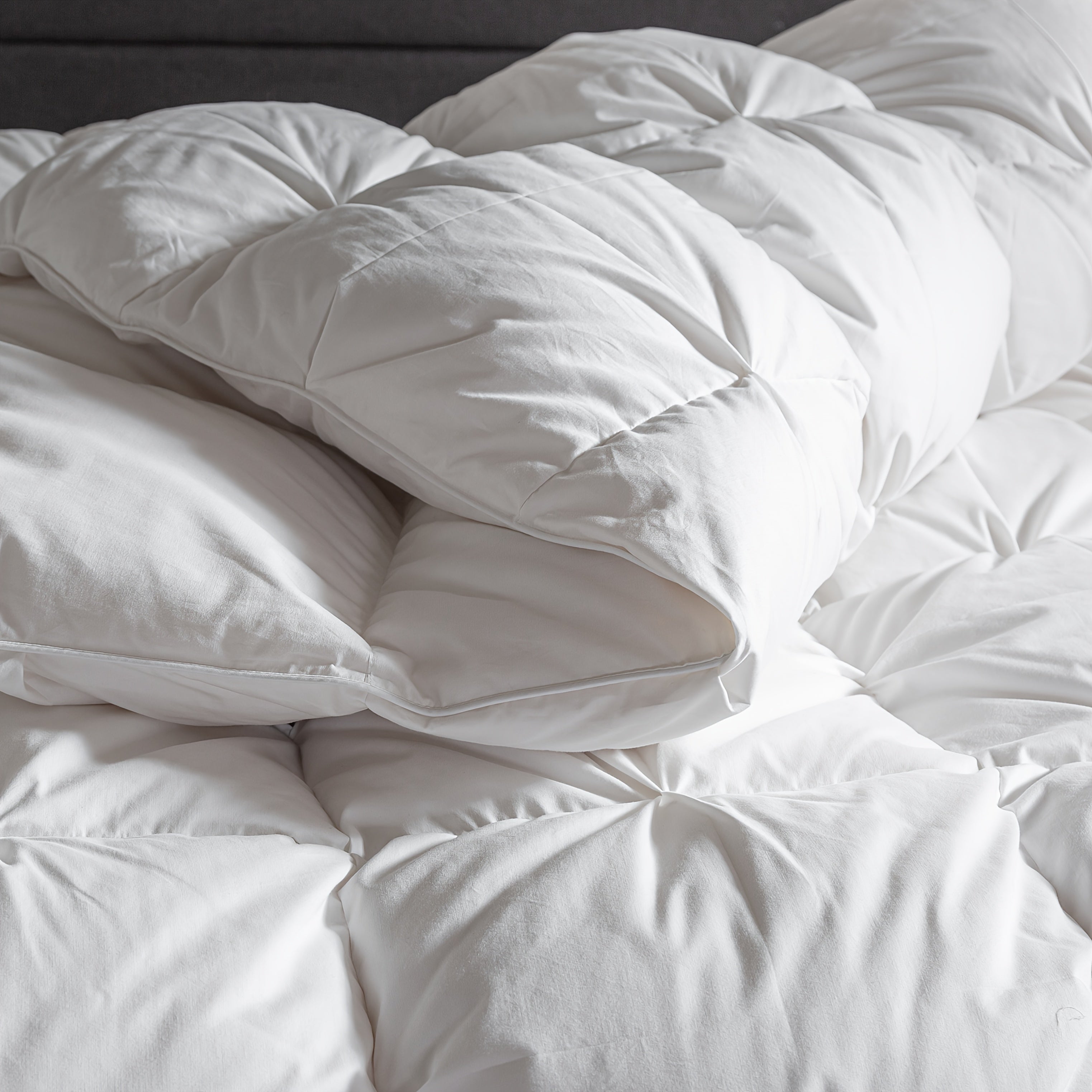 650+ Fill Power Twist Flower Down Feather Comforter Palatial King\u002FCal King\u002FKing\u002FQueen\u002FTwin- Ultra Soft & Breathable, All-Season White Goose Duvet Insert, Multiple Colors & Sizes